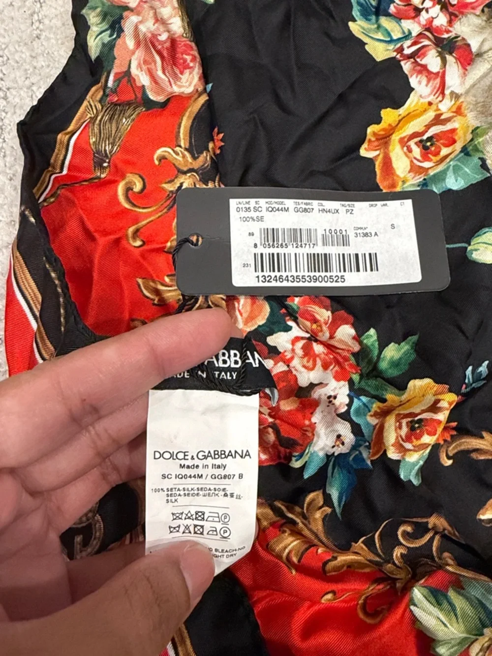 Dolce & Gabbana Black & Red Floral Baroque Silk Scarf - Picture 3 of 7